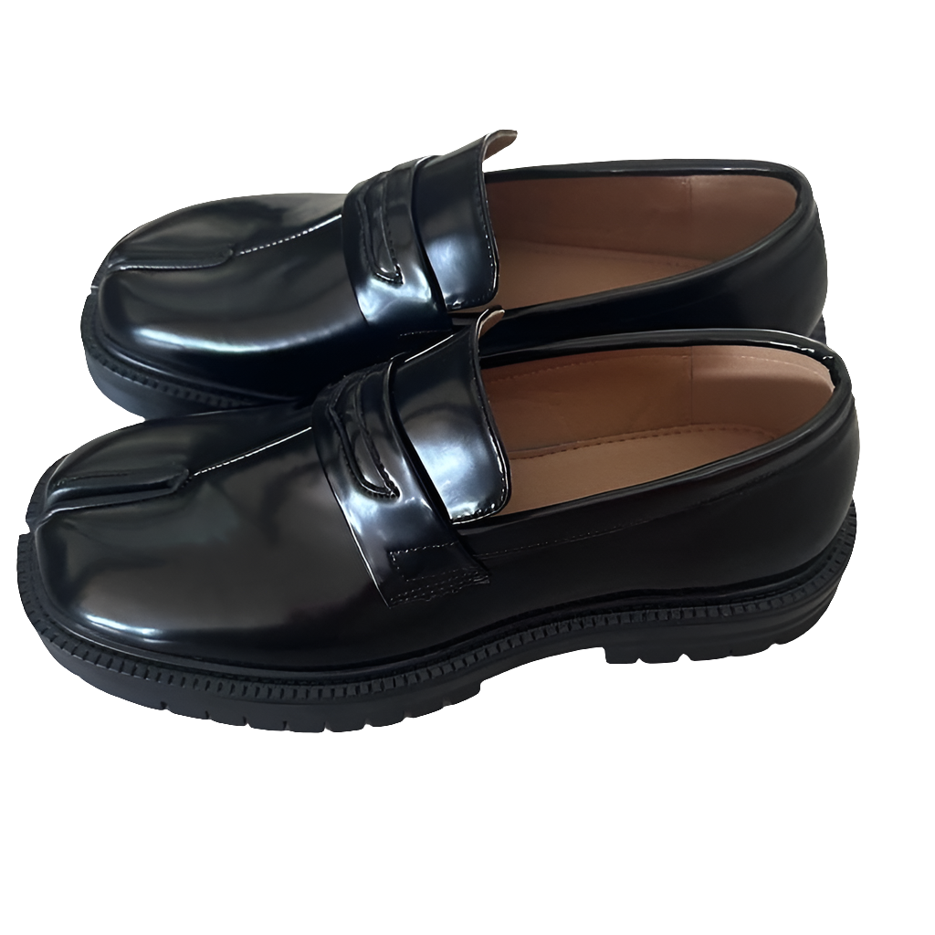 Tabi loafers